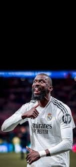 全北助教对主裁做出种族歧视动作遭到重罚。提前夺得...