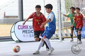 拉维亚这波走步简直离谱到家，居然还没被吹罚🤣